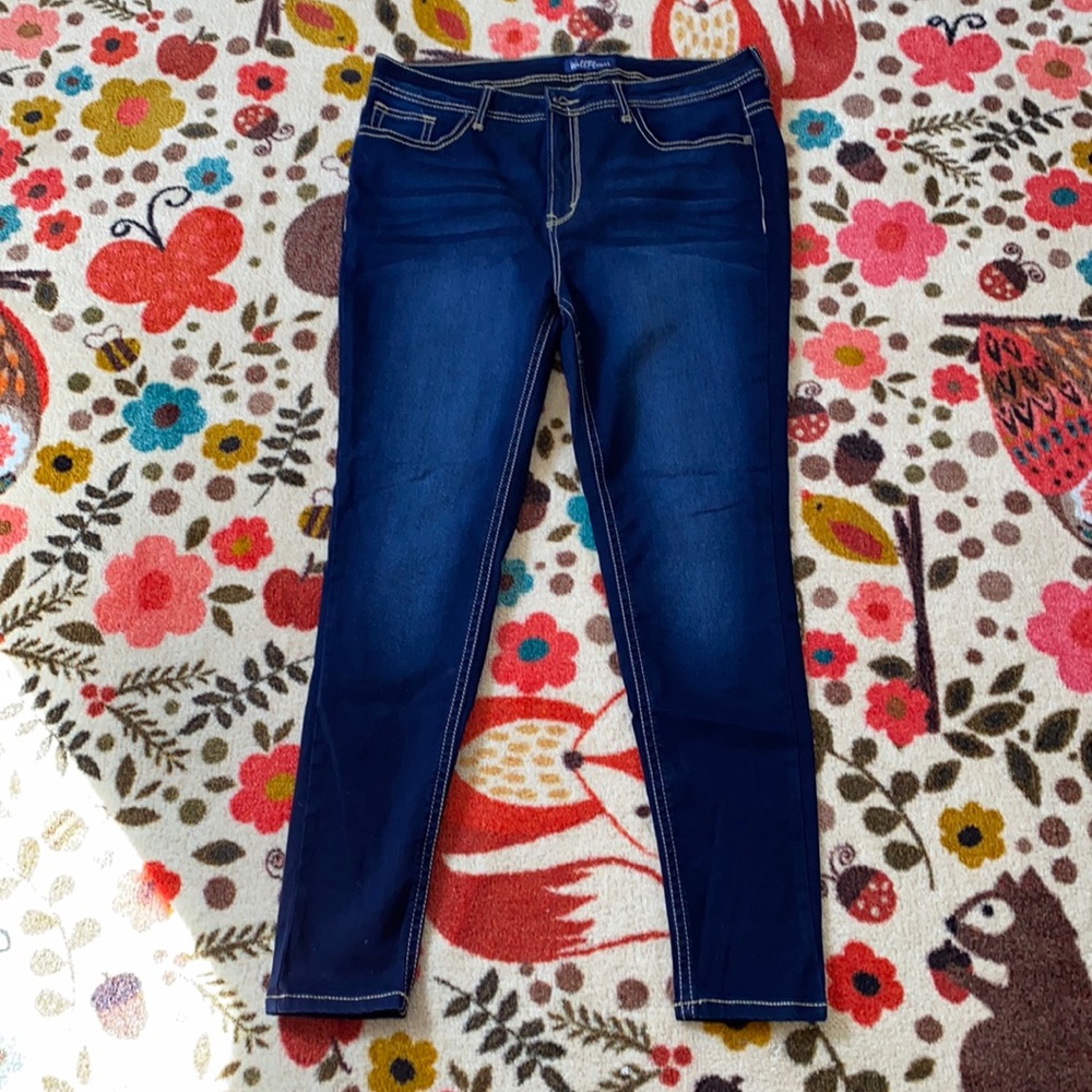 Wall flower jeans